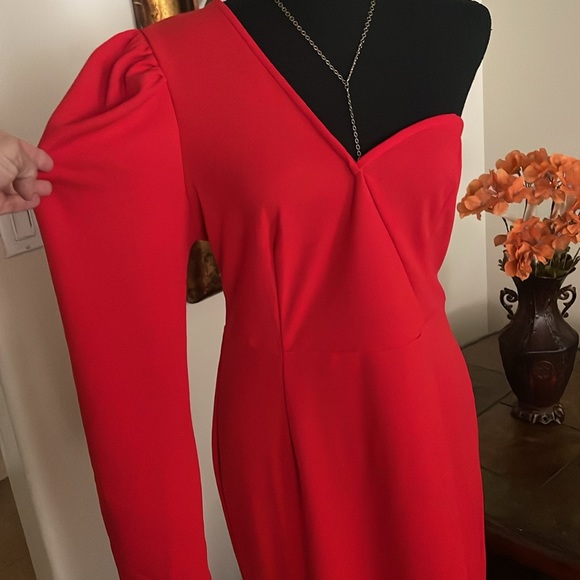 Beautiful Red❤️💋Dress! - Picture 3 of 8